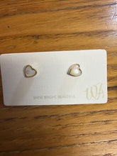 Load image into Gallery viewer, heart of stone stud